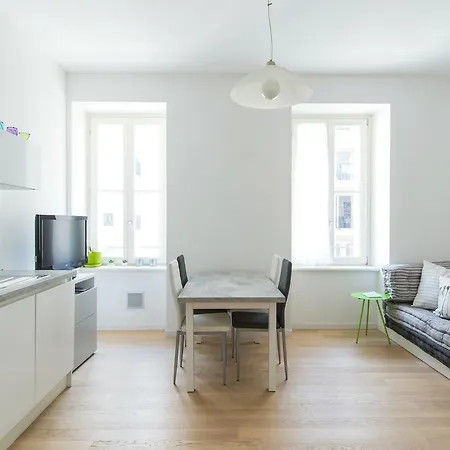 Guesthost - Belvedere White Flat