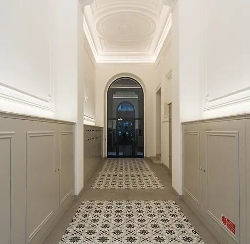 Guesthost - Belvedere White Flat Trieste